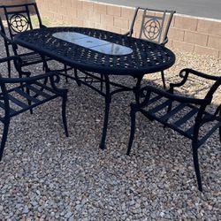 Patio Set Furniture ( PICK UP ONLY) 