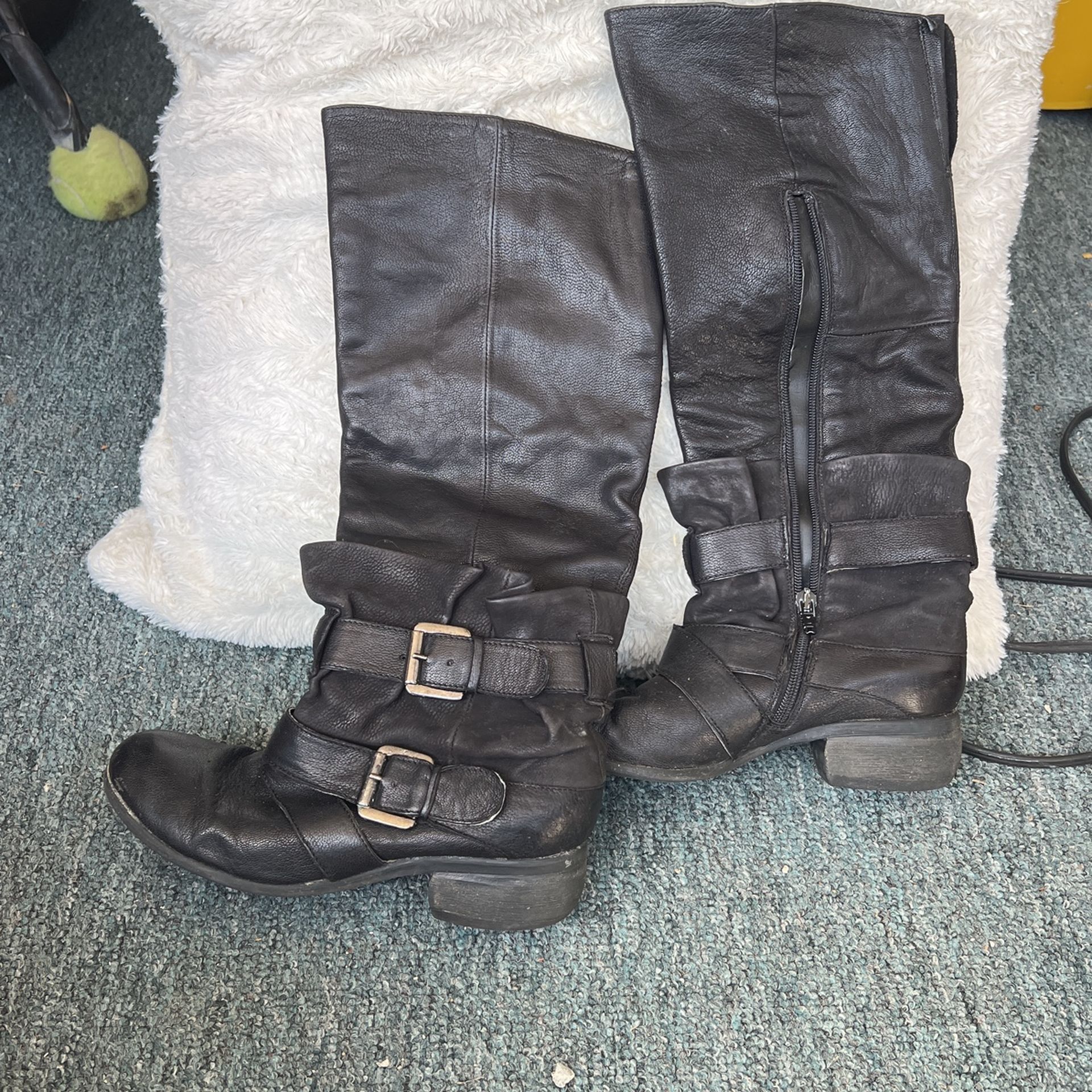 Black Boots