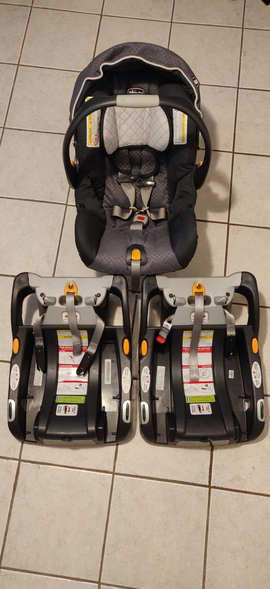 Chicco KeyFit30 car seat with 2 bases