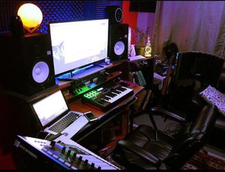 Full Studio