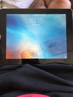 Gen 3 Ipad works great