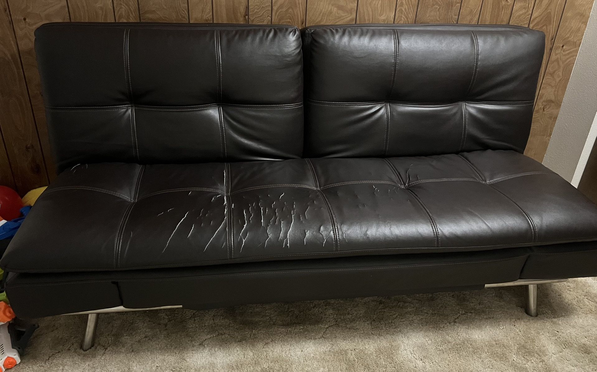 Sofas 2 For Free