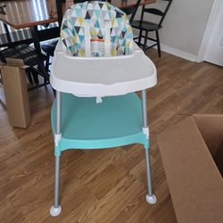 Evenflo 4 In 1 Eat And Grow Convertible High Chair