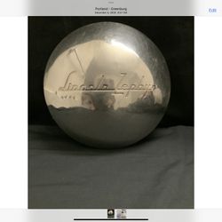 One Lincoln Zephyr 1940 Contenental Hub Cap. $40