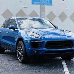 2015 Porsche Macan