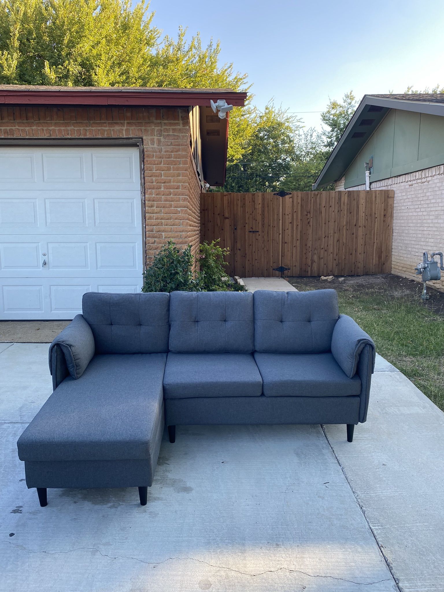 Grey sectional couch with storage (Free delivery!!)