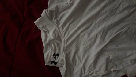 underarmour compression turtleneck L cut sleeve/no sleeve