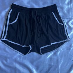 black & white comfortable shorts