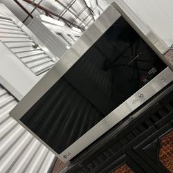 LG Microwave 