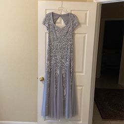 Woman’s Gray Formal Dress With Scarf