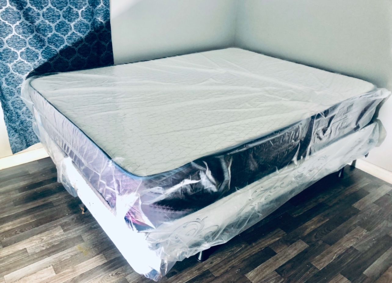 Set Queen Size Mattress And Box Brand New Delivery Available 
