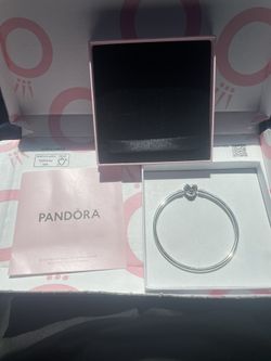 Pandora Bracket