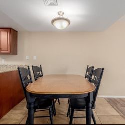 Solid wood Dinning Table and 6 chairs 