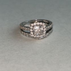 14K White Gold Cushion Cut Engagement Ring and Wedding Band Bridal Set SIZE 4