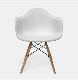 Set x2 white & wood mid century arm chairs