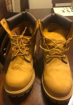 Men’s Timberland boots size 7M .