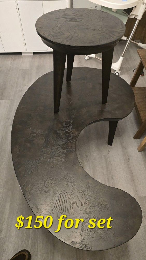 Mini Table 2 Piece, Rugs, 2 Stools, Etc... Obo