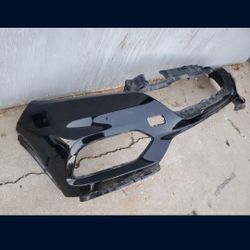 2019 - 2021 HONDA HRV HR-VFRONT
BUMPER COVER GENUINE USED OEM. Y4 Bottom