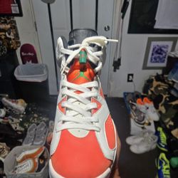 Nike Air Jordan 6 Retro
Gatorade Like Mike White Men's Size 9 Or Women's Size 10.5 Excellent Condition 