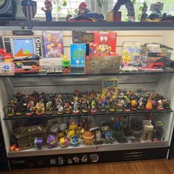 Display case only no figures