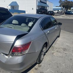 2008 Honda Accord Four-Cylinder Parts Out 