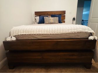 Queen-size Wood Bed Frame