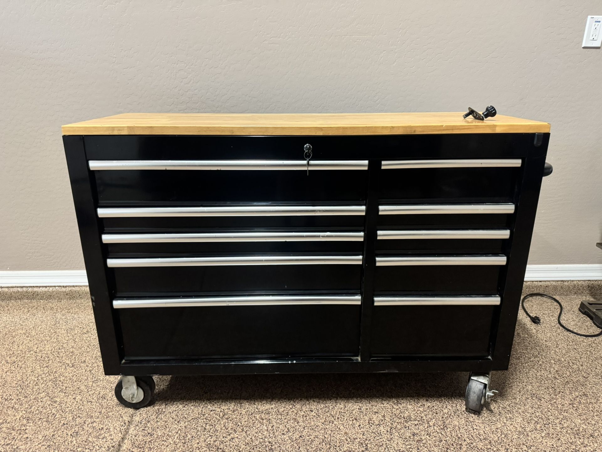 52in Husky Toolbox