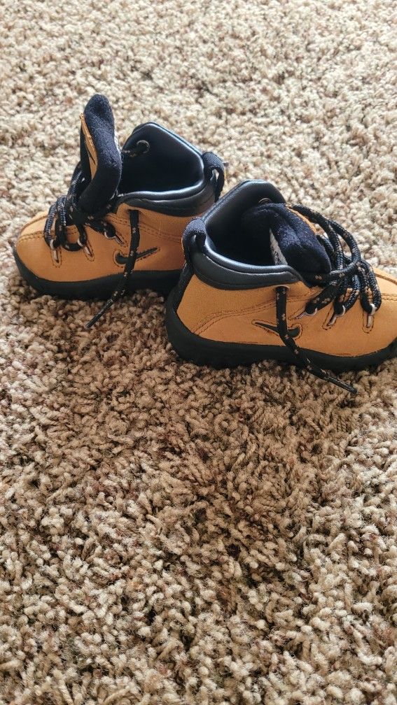 Nike ACG Woodside Toddler Boots 