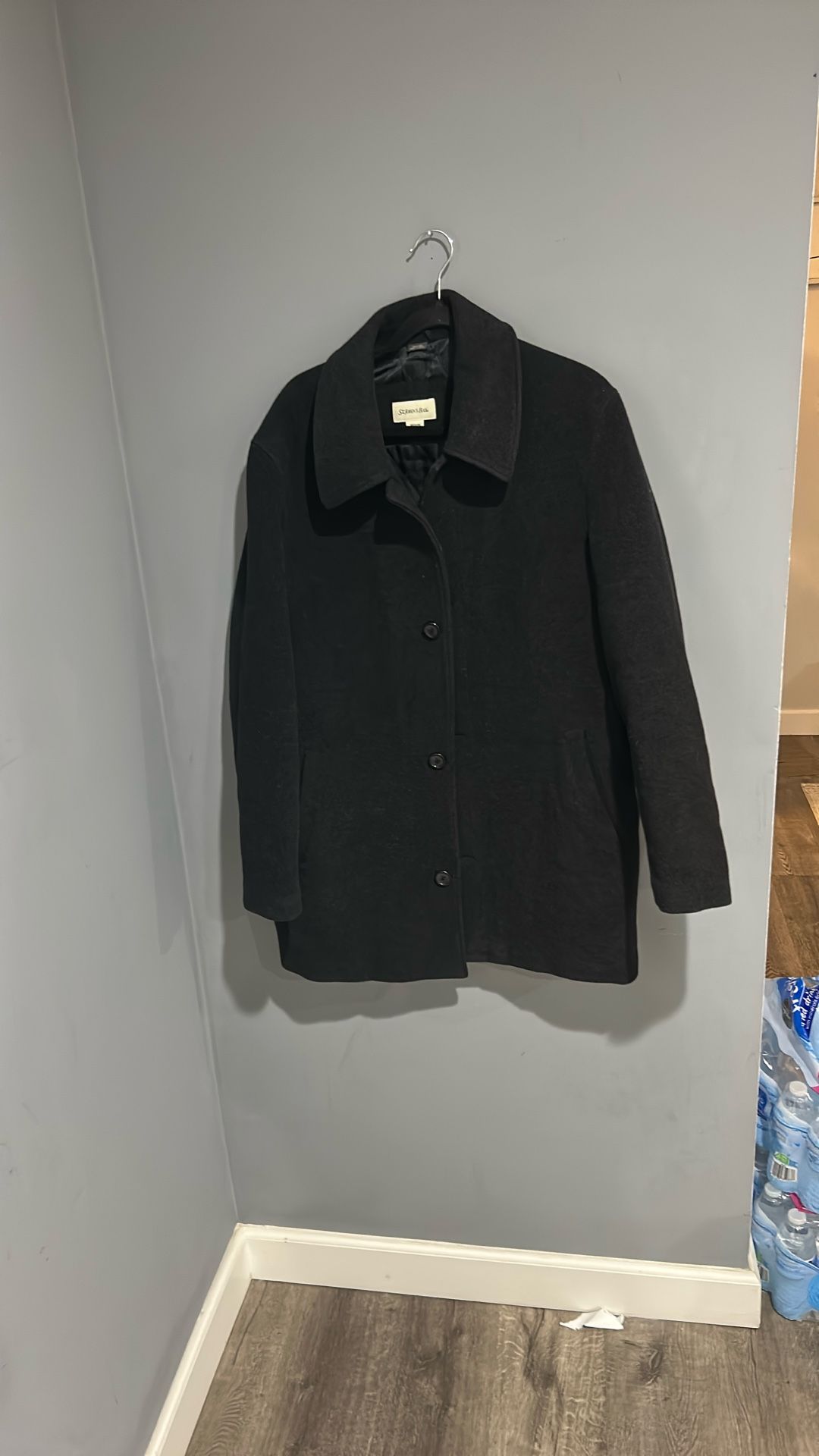 Men’s Coat Medium 