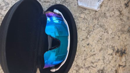 Oakley Sunglasses like new