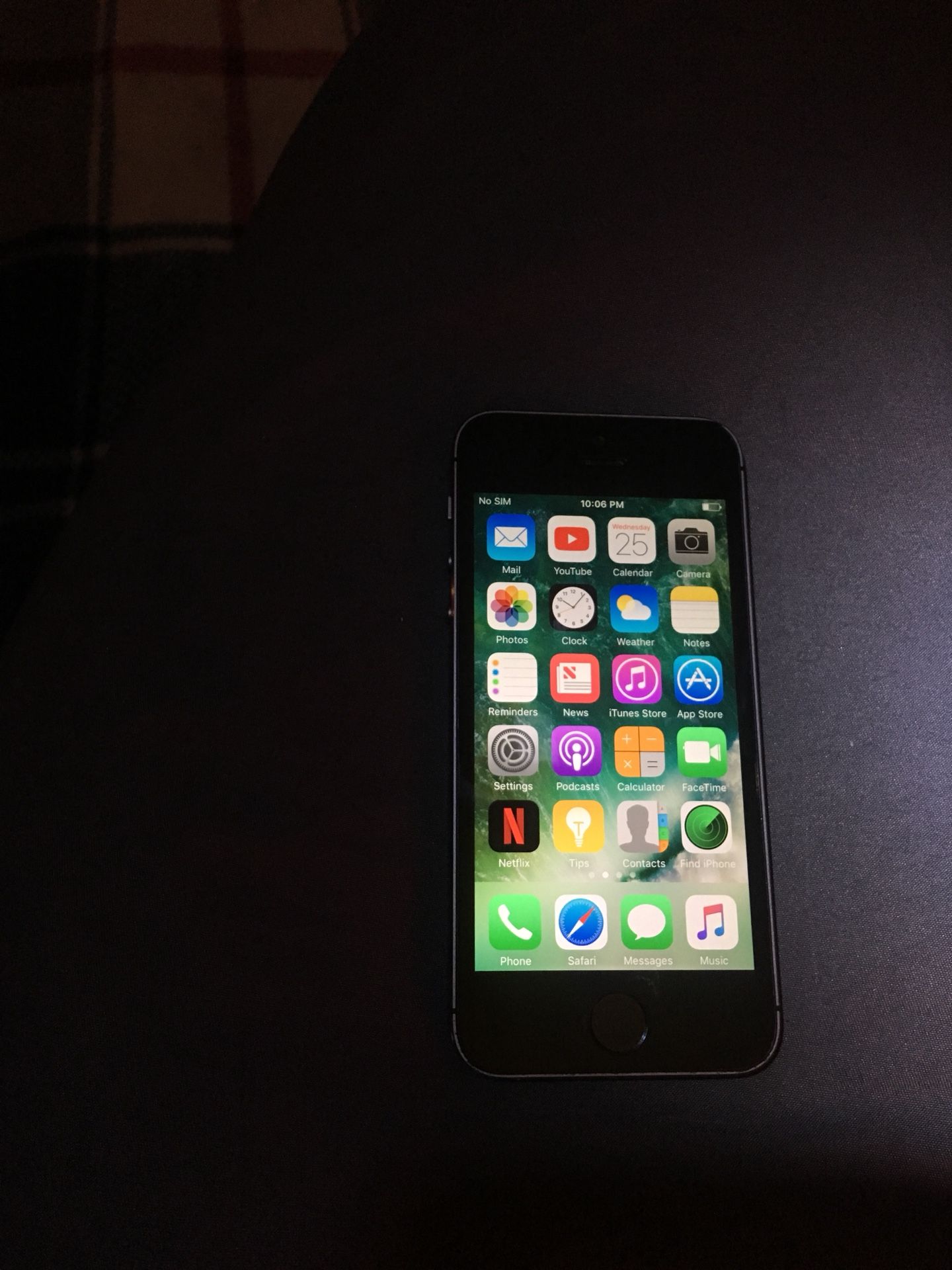 Iphone 5 for sale in perfecf condition unlocked