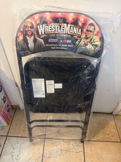 Wrestlemania 39 folding chair goes hollywood