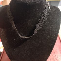 Lace Choker Necklace