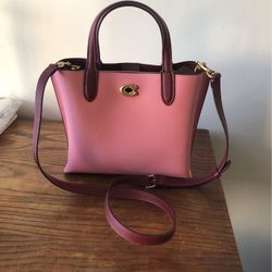 Coach Willow Tote NWT Bubblegum Pink Adjustable Strap