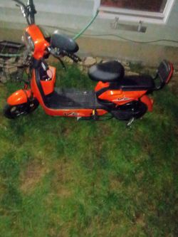 Electric 48V Moped