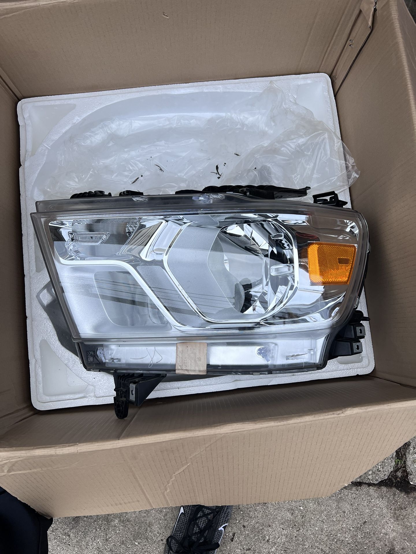 2019 Ram 1500 Headlights
