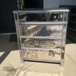 Mirror Dresser