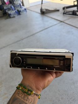Kenwood KMR-D382BT