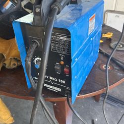 Maquina  De Solder Alambre (EASY MIG 100)