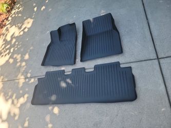 FLOOR MATS FOR TESLA S 2015