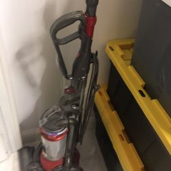Dyson Vacuum Cleaner M25