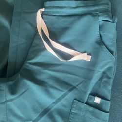 Size small Scrub Scrub Set Dark Green