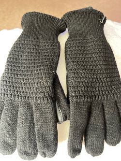 isotoner Women's Knit Touchscreen Texting Plush Lined Cold Weather Gloves