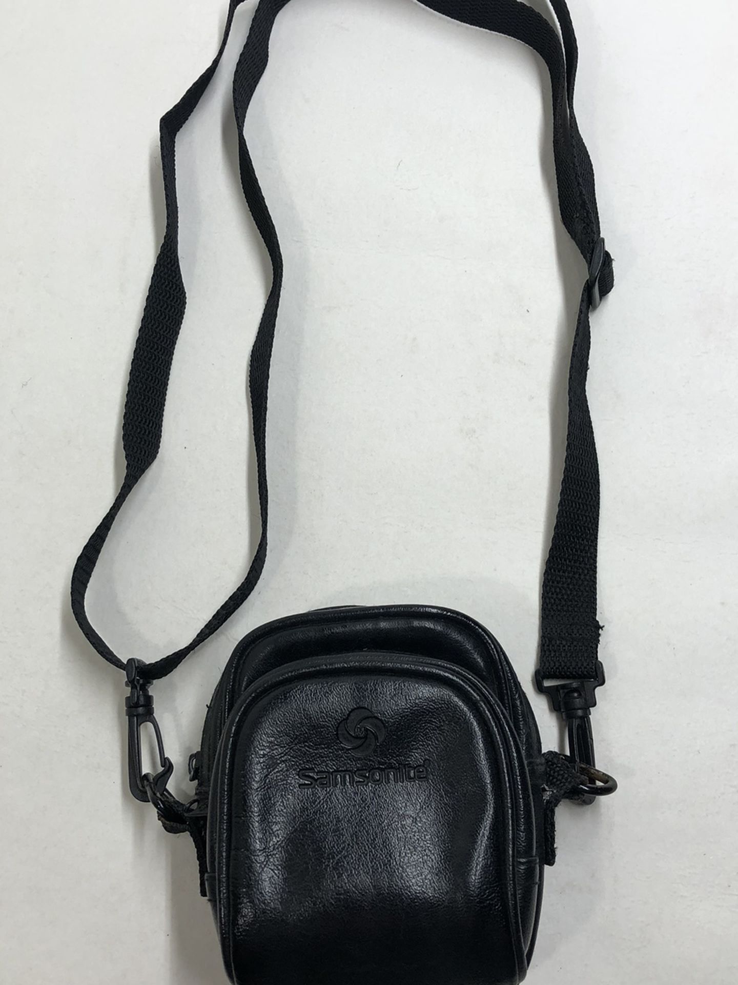 Samsonite Camera Double Pocketcase With Shoulder Strap