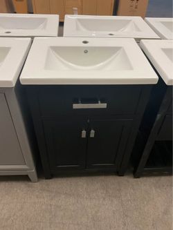 24” Black Solid Wood Bathroom Vanity with Ceramic Top (V118)