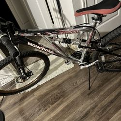 Mountain Bike Mongoose