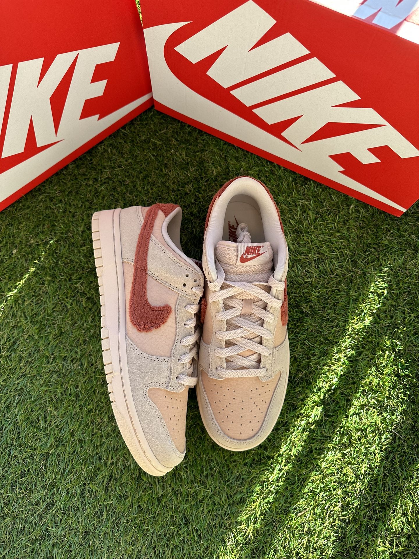 Nike Dunk Low Terry Swoosh Size 8.5M 10W