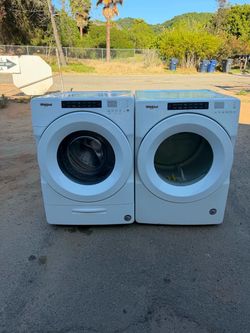Whirlpool washer and dryer gas laundry set