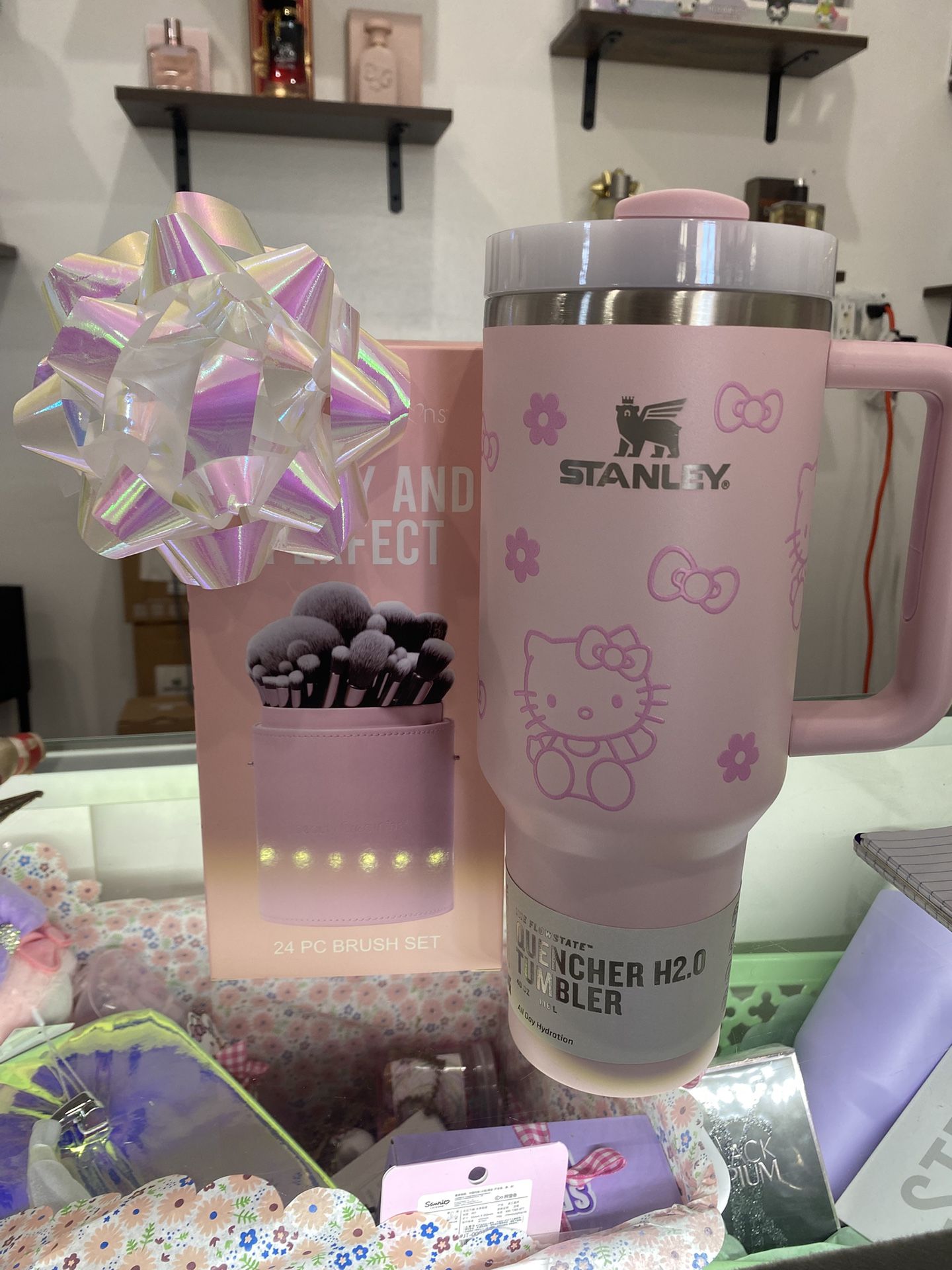 Hello Kitty Pink Stanley- 24pc Makeup Brush Set