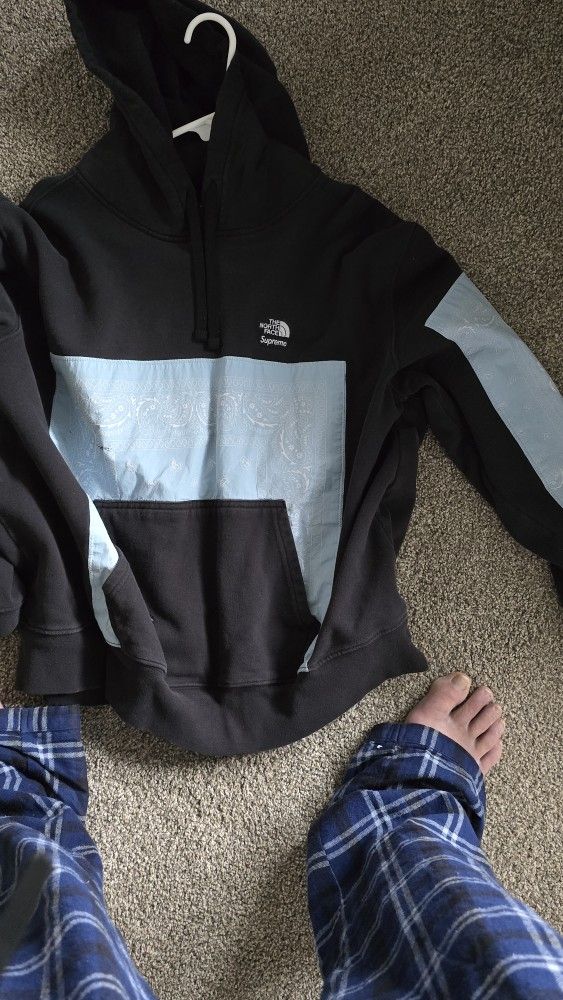 Northface Supreme 